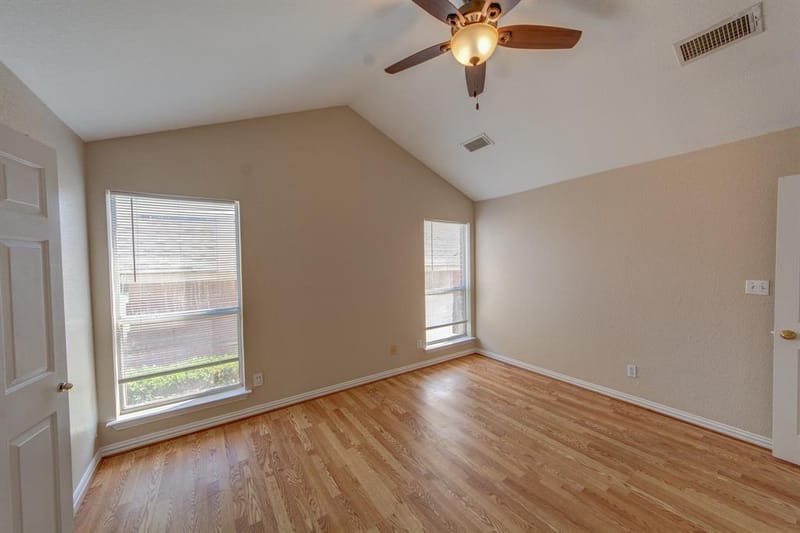 1224 Falcon Trail, Bedford TX 76021 - Photo 5