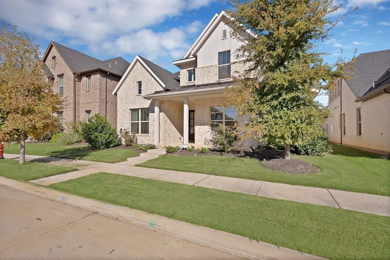 1837 Averi Lane, Farmers Branch TX 75234 - Photo 2