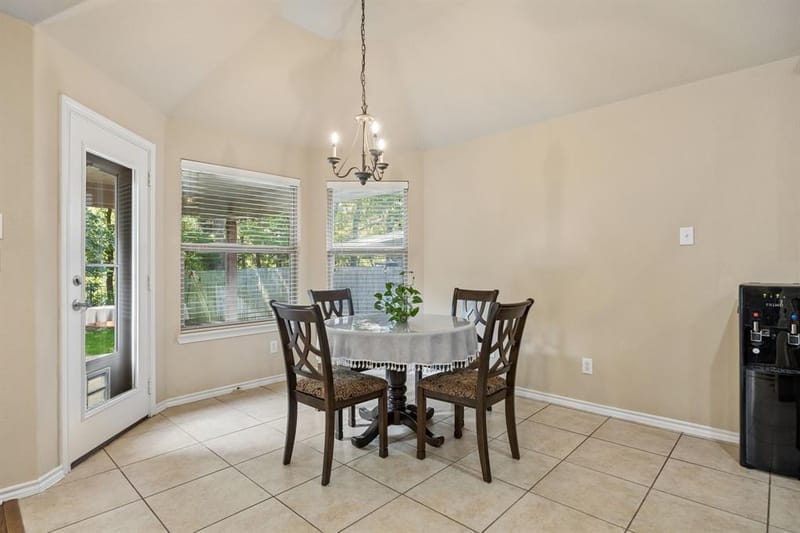 504 Valencia Drive, Arlington TX 76002 - Photo 11