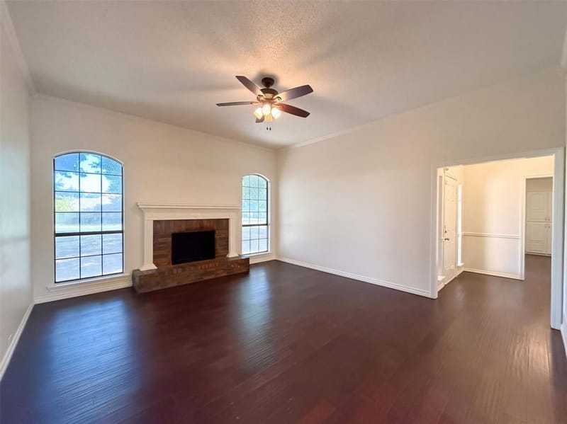 133 Jason Drive, Red Oak TX 75154 - Photo 2