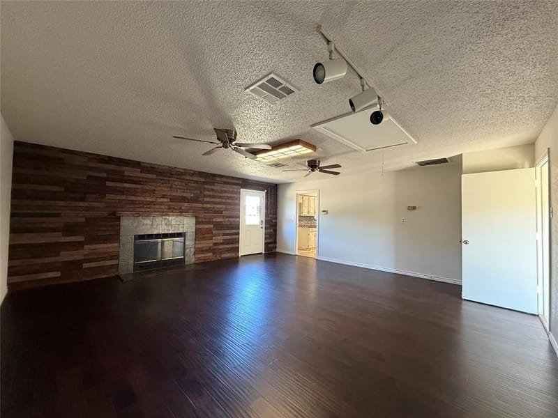 133 Jason Drive, Red Oak TX 75154 - Photo 6