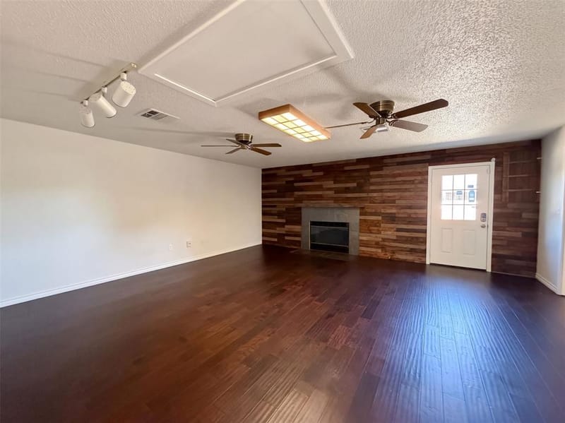 133 Jason Drive, Red Oak TX 75154 - Photo 7