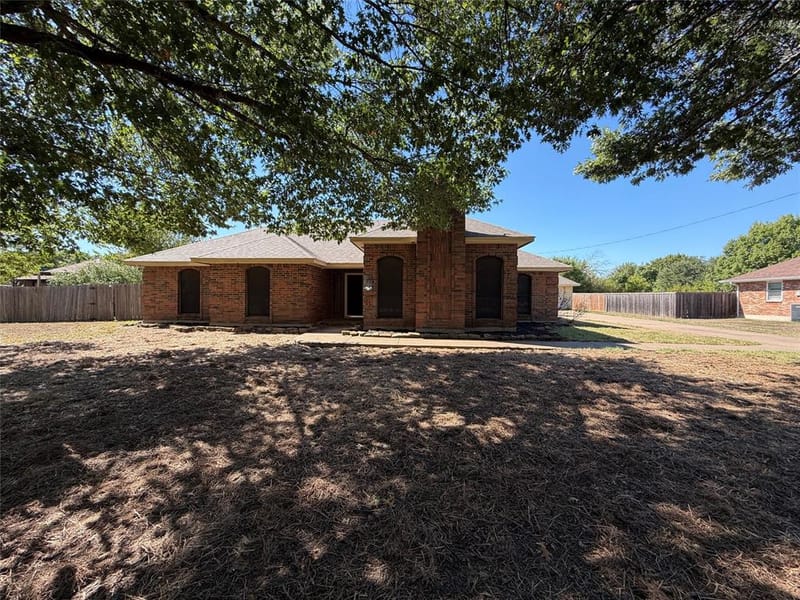 133 Jason Drive, Red Oak TX 75154