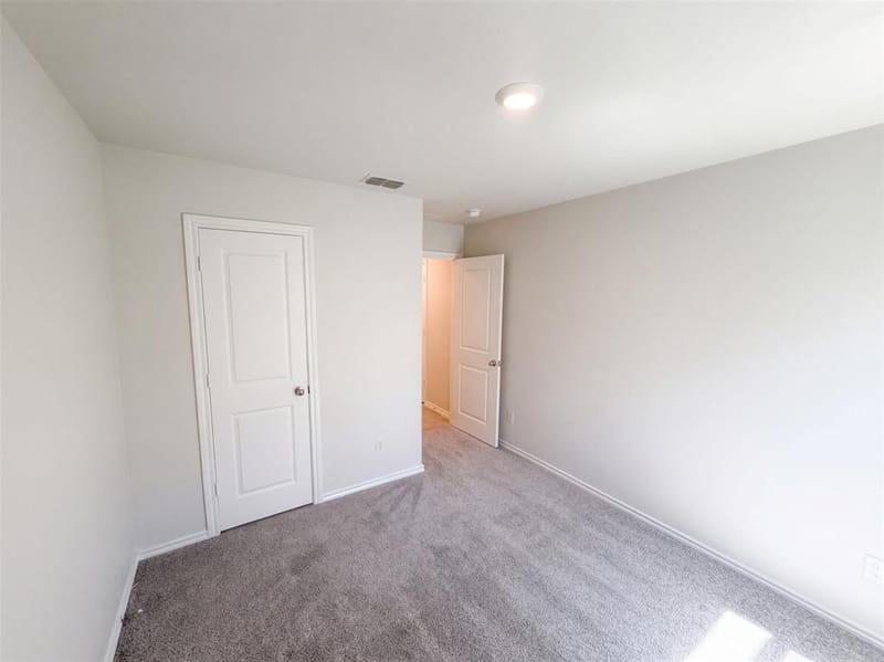 517 Bronze Circle W, Springtown TX 76082 - Photo 19