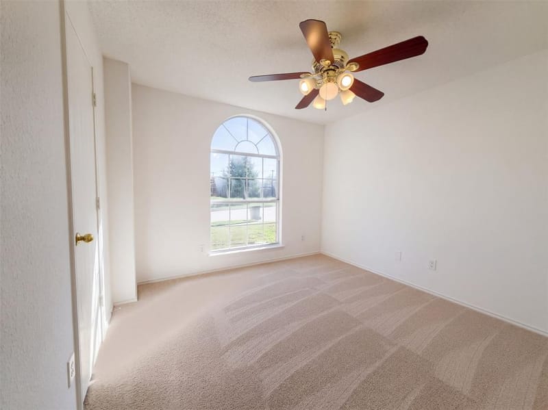 6704 Pony Express Trail, Arlington TX 76002 - Photo 13