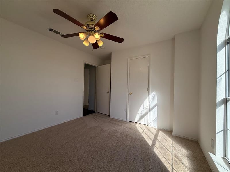 6704 Pony Express Trail, Arlington TX 76002 - Photo 14