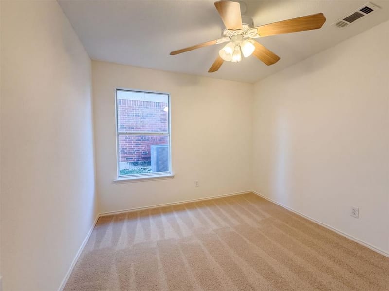 6704 Pony Express Trail, Arlington TX 76002 - Photo 11