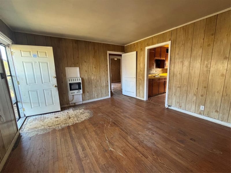 2436 Rattikin Road, Fort Worth TX 76105 - Photo 2