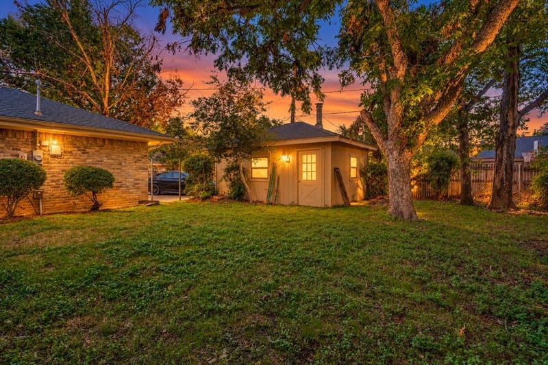 2403 Radcliffe Drive, Arlington TX 76012 - Photo 22