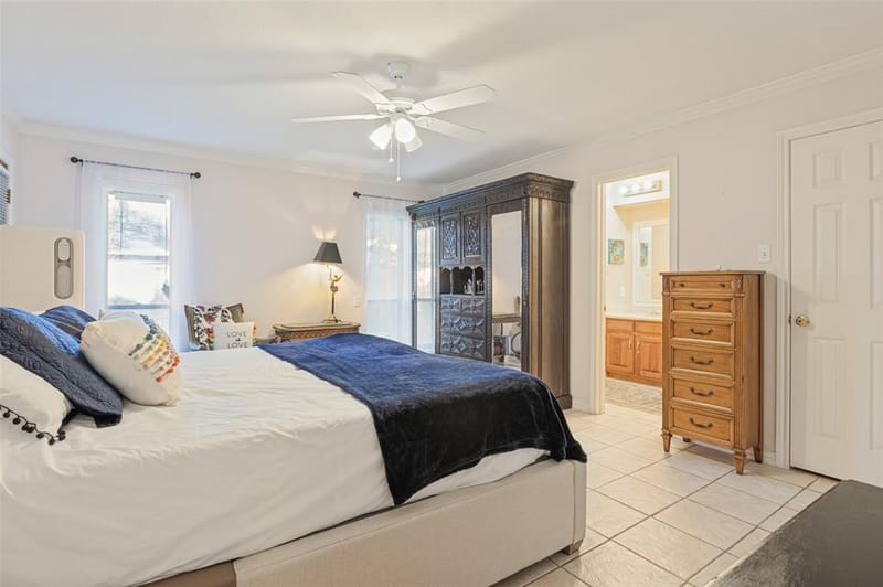 2403 Radcliffe Drive, Arlington TX 76012 - Photo 18