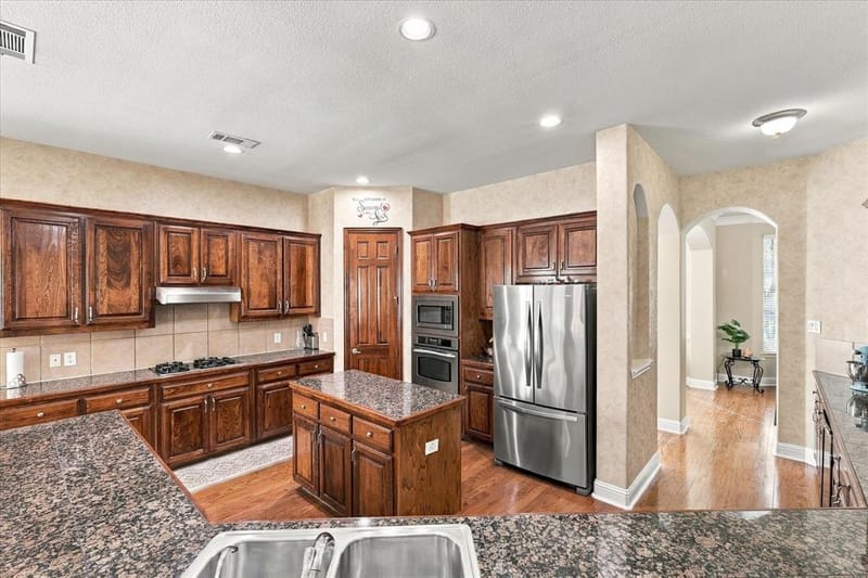 7223 Native Oak Lane, Irving TX 75063 - Photo 16