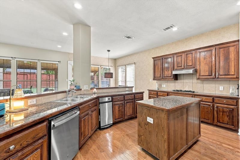 7223 Native Oak Lane, Irving TX 75063 - Photo 18