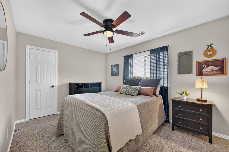 2039 Camelot Drive, Lewisville TX 75067 - Photo 33