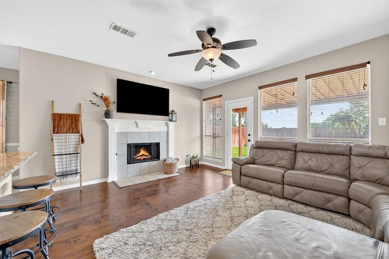 2039 Camelot Drive, Lewisville TX 75067 - Photo 14
