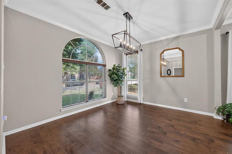 2039 Camelot Drive, Lewisville TX 75067 - Photo 29