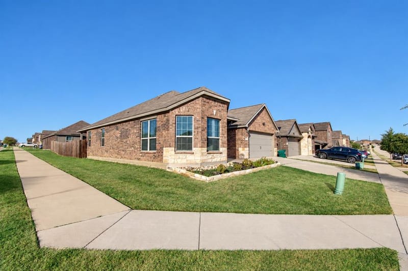 717 Lansman Trail, Denton TX 76207 - Photo 3