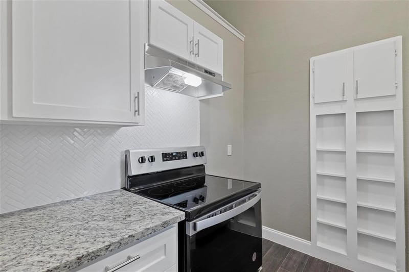 1444 Weiler Boulevard, Fort Worth TX 76112 - Photo 10