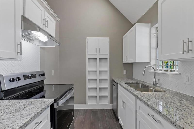 1444 Weiler Boulevard, Fort Worth TX 76112 - Photo 8