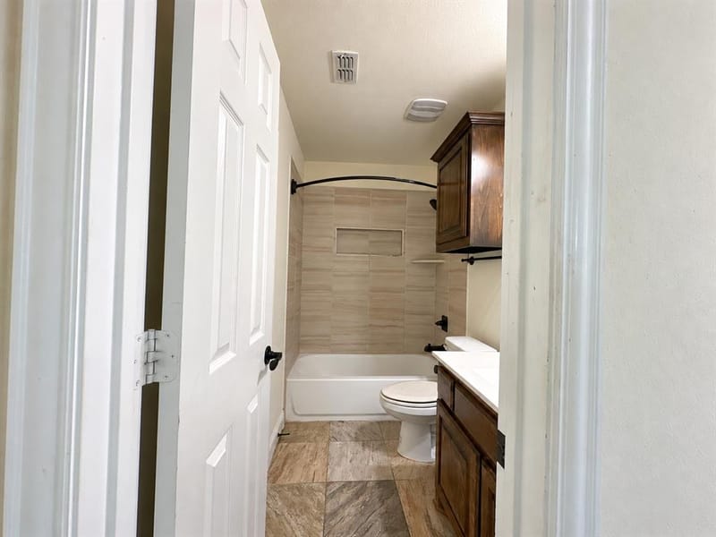 7139 Playa Norte Drive, Grand Prairie TX 75054 - Photo 2