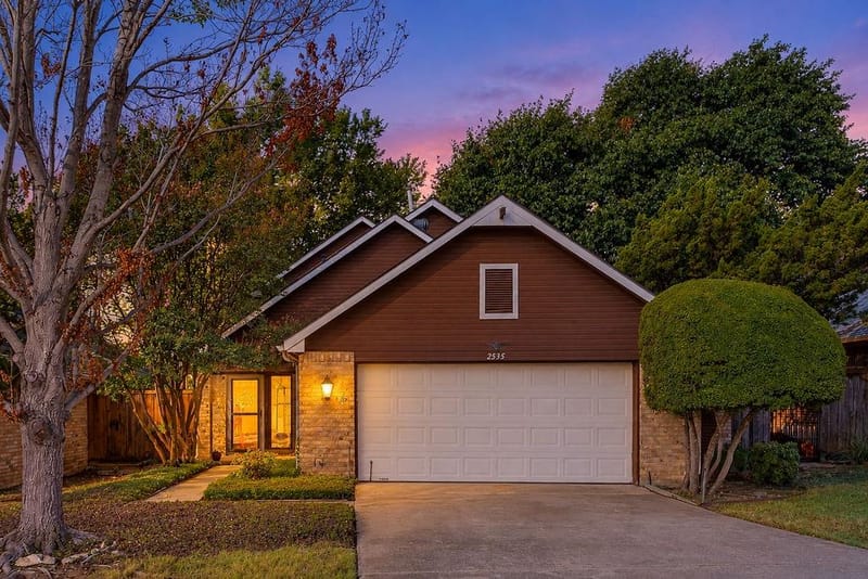 2535 Lake Bend Terrace, Carrollton TX 75006 - Photo 2