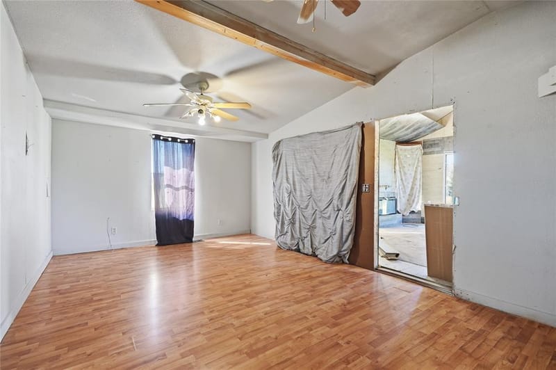103 Woodland Court, Springtown TX 76082 - Photo 13