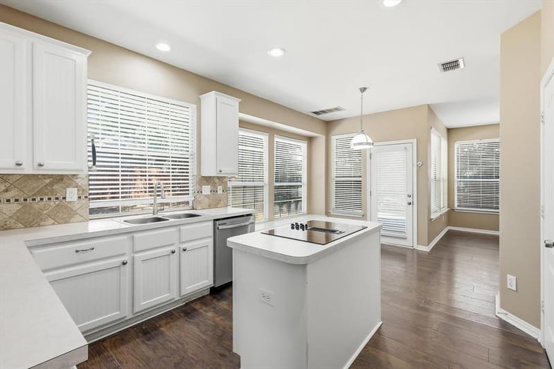5445 Lake Powell Drive, Fort Worth TX 76137 - Photo 11