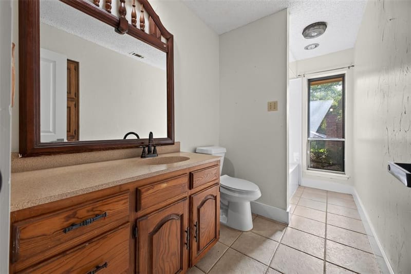 2304 Belfry Court, Arlington TX 76011 - Photo 16