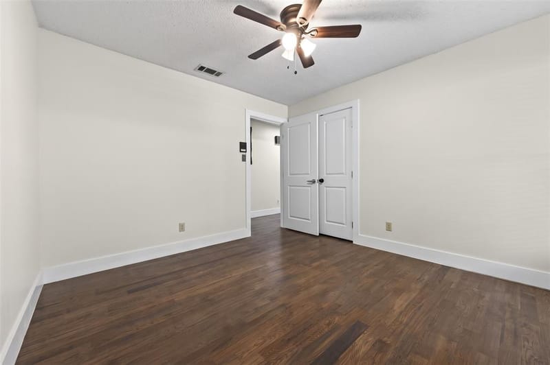 2304 Belfry Court, Arlington TX 76011 - Photo 15