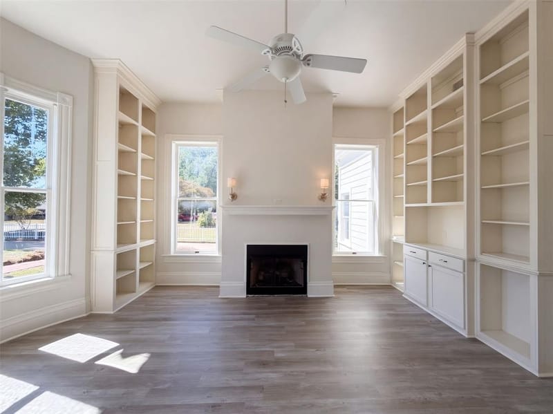 1012 W 3rd Avenue, Corsicana TX 75110 - Photo 2
