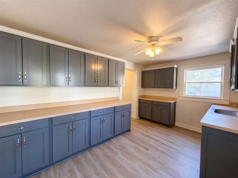 1012 W 3rd Avenue, Corsicana TX 75110 - Photo 12