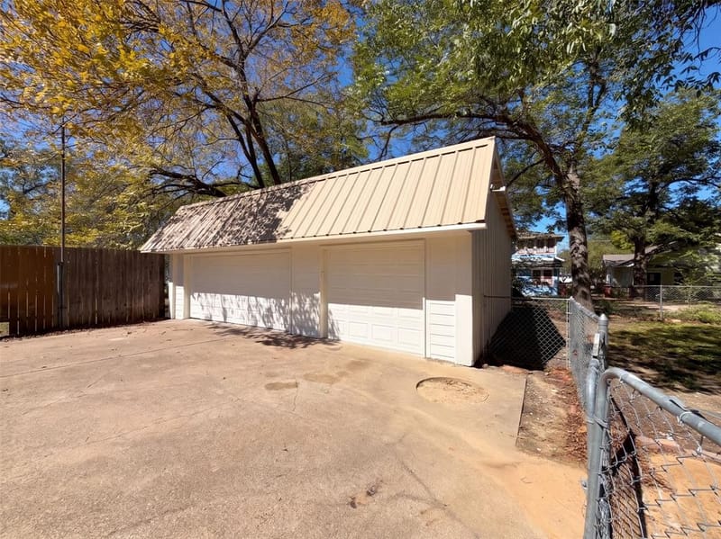 1012 W 3rd Avenue, Corsicana TX 75110 - Photo 33
