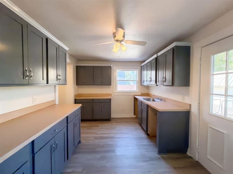 1012 W 3rd Avenue, Corsicana TX 75110 - Photo 11