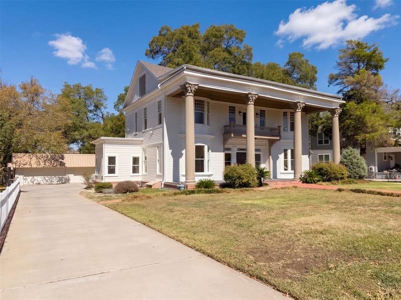 1012 W 3rd Avenue, Corsicana TX 75110 - Photo 35