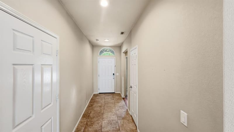 1029 Abigail Drive, Arlington TX 76002 - Photo 10