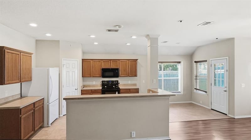 1029 Abigail Drive, Arlington TX 76002 - Photo 18