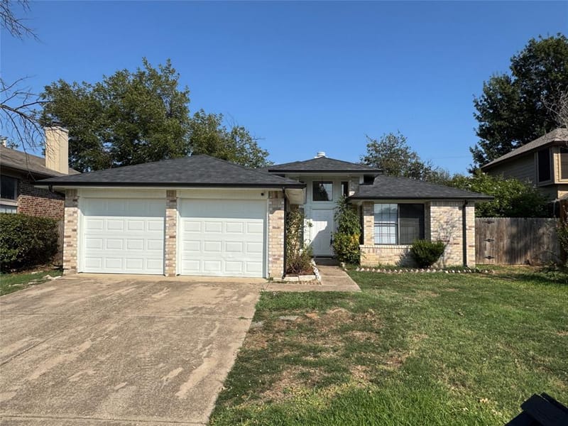6511 Devine Drive, Arlington TX 76001 - Photo 21