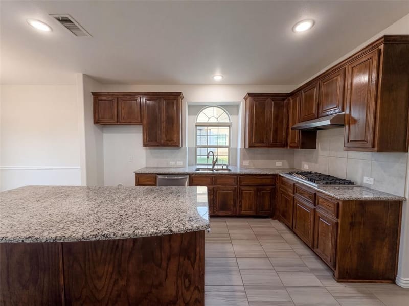 908 Heath Creek Drive, DeSoto TX 75115 - Photo 19