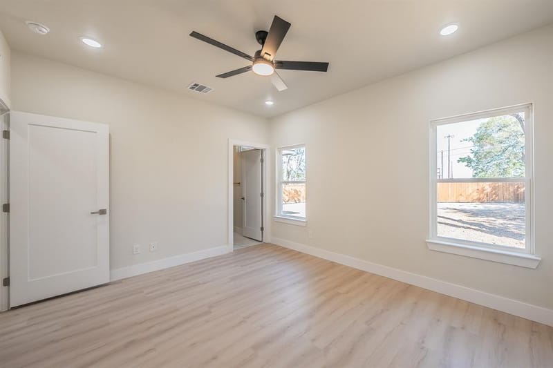 1019 Newby Avenue, Bridgeport TX 76426 - Photo 27