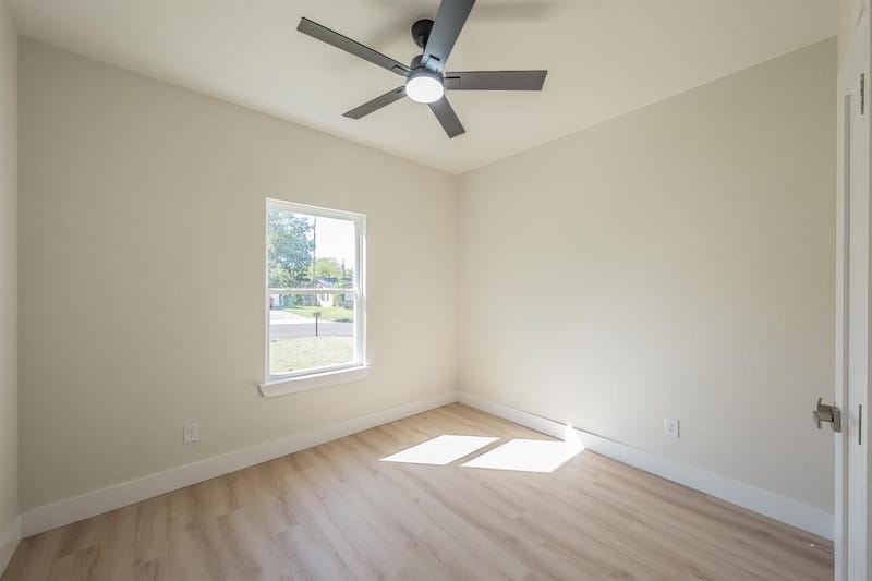 1019 Newby Avenue, Bridgeport TX 76426 - Photo 18