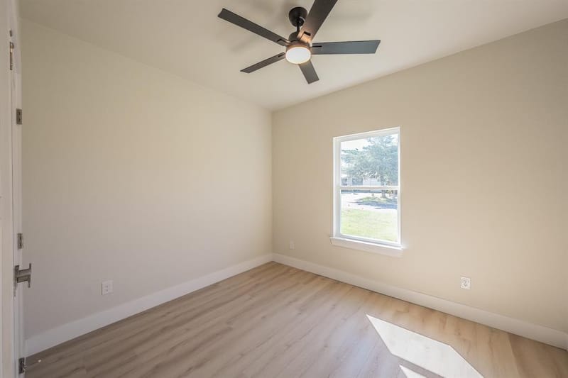 1019 Newby Avenue, Bridgeport TX 76426 - Photo 25
