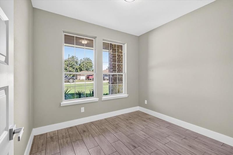 1093 Oak Ridge Drive, Oak Ridge TX 75160 - Photo 16