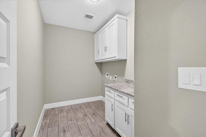 1093 Oak Ridge Drive, Oak Ridge TX 75160 - Photo 12