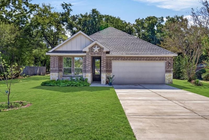 1093 Oak Ridge Drive, Oak Ridge TX 75160