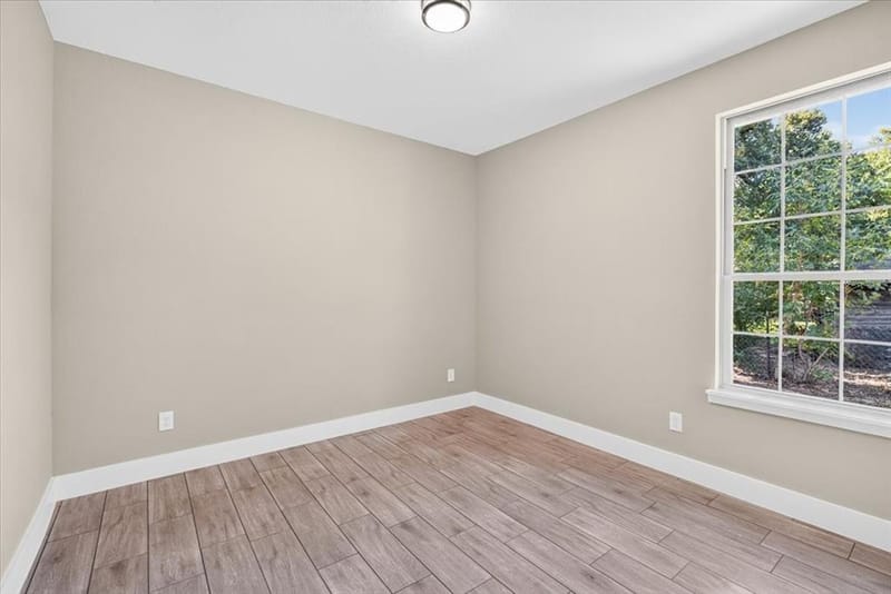 1093 Oak Ridge Drive, Oak Ridge TX 75160 - Photo 14