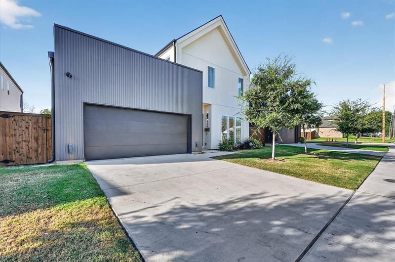 834 Mcbroom Street, Dallas TX 75212 - Photo 2
