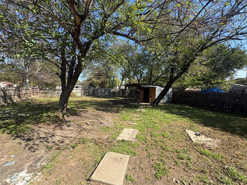 7408 Ewing Avenue, Fort Worth TX 76116 - Photo 9