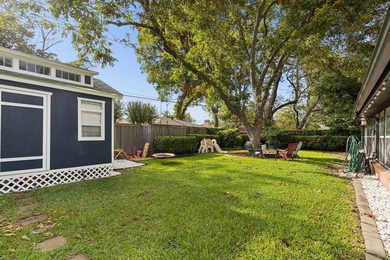 7230 Edgerton Drive, Dallas TX 75231 - Photo 26