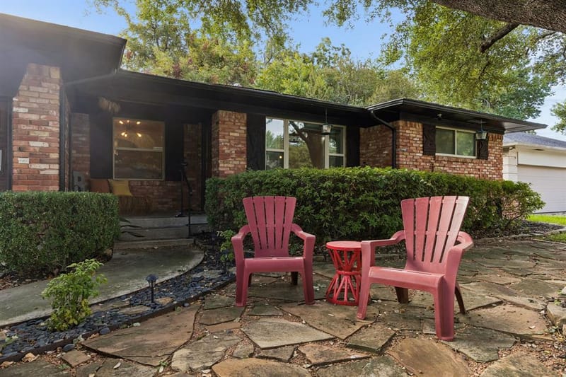7230 Edgerton Drive, Dallas TX 75231 - Photo 3