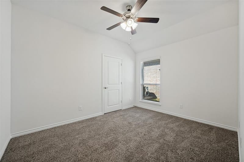 10516 Fountain Gate Street, Aubrey TX 76227 - Photo 16