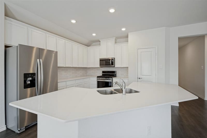 10516 Fountain Gate Street, Aubrey TX 76227 - Photo 7